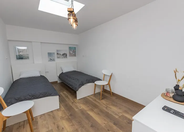 Apartman The House 2 *