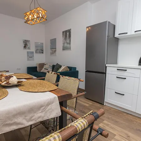 The House 2 Lägenhet *