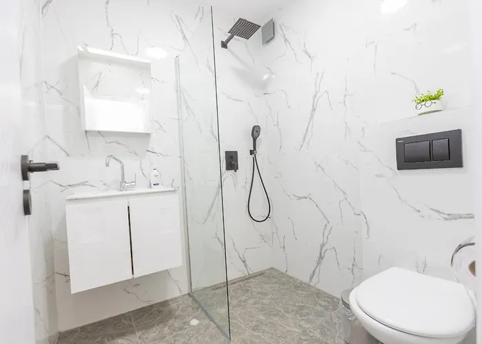 The House 2 Apartment